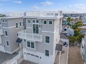 newlistingnewbaysideconstruction10bwmarshallaveholgate2349000